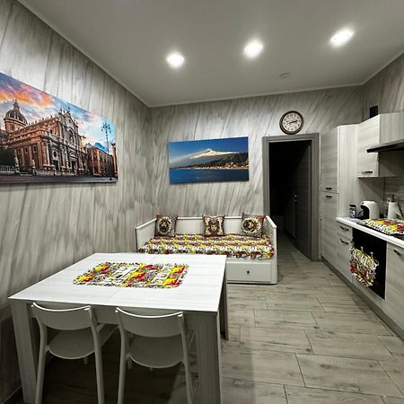 Mary House Apartments Catania-Fontanarossai nemzetközi repülőtér Kültér fotó