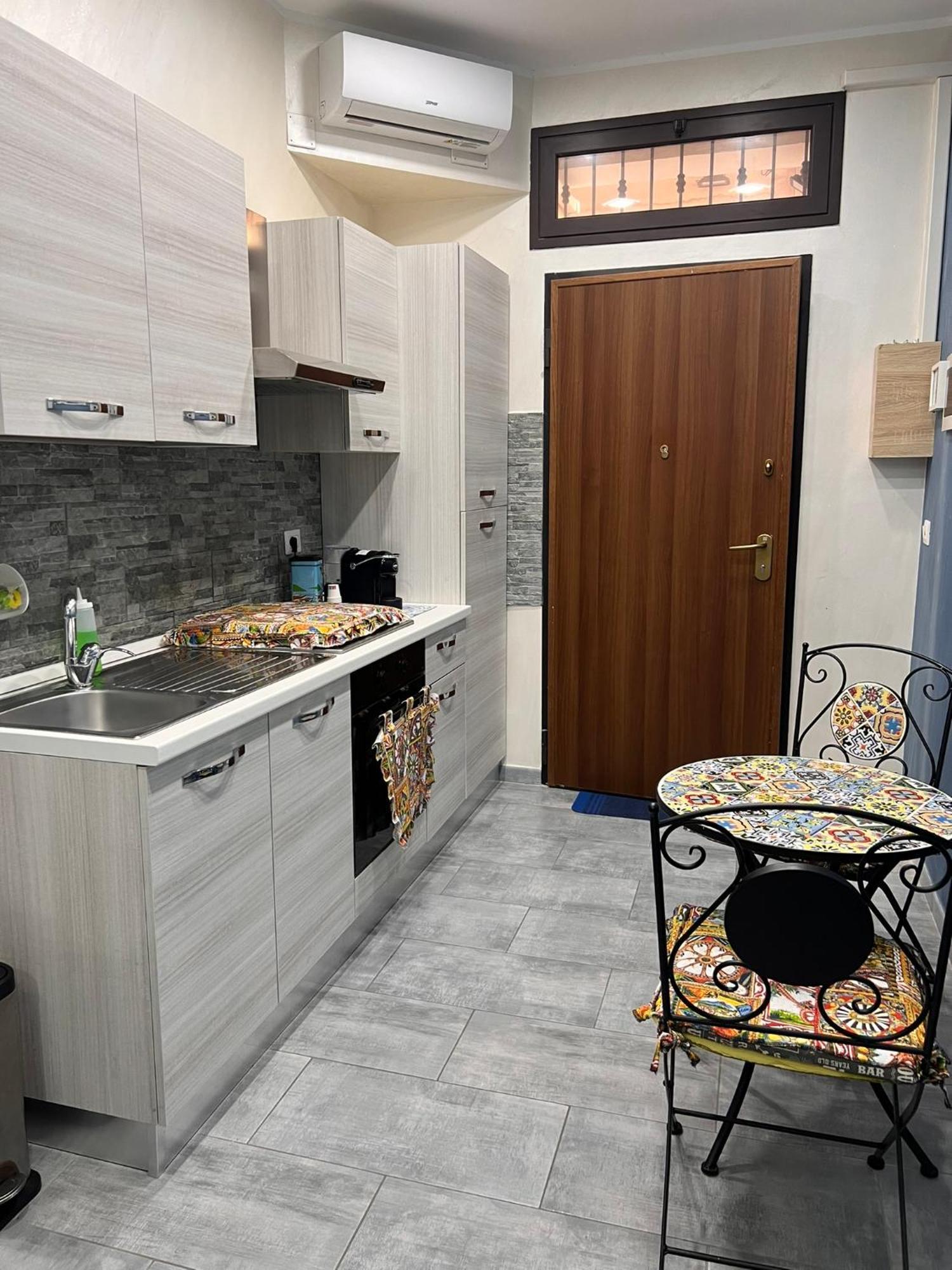 Mary House Apartments Catania-Fontanarossai nemzetközi repülőtér Kültér fotó