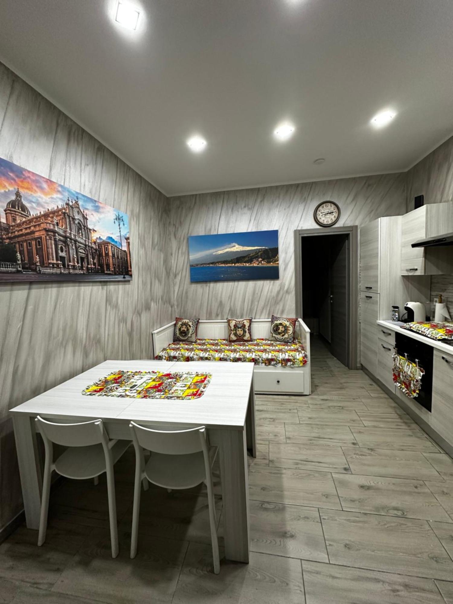 Mary House Apartments Catania-Fontanarossai nemzetközi repülőtér Kültér fotó